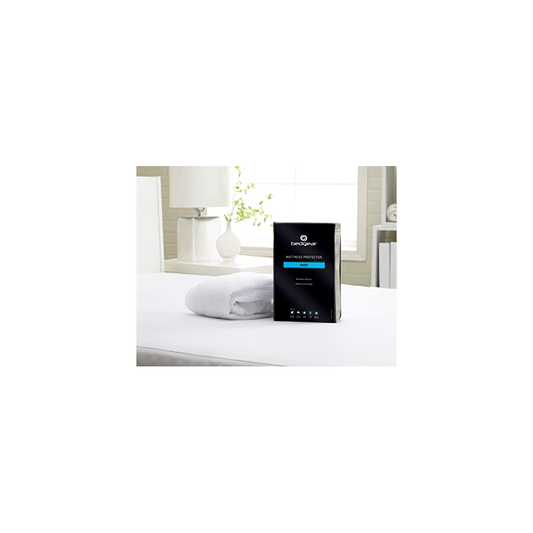 Gomez Quest Linen Co. Soft Touch Mattress Protector White
